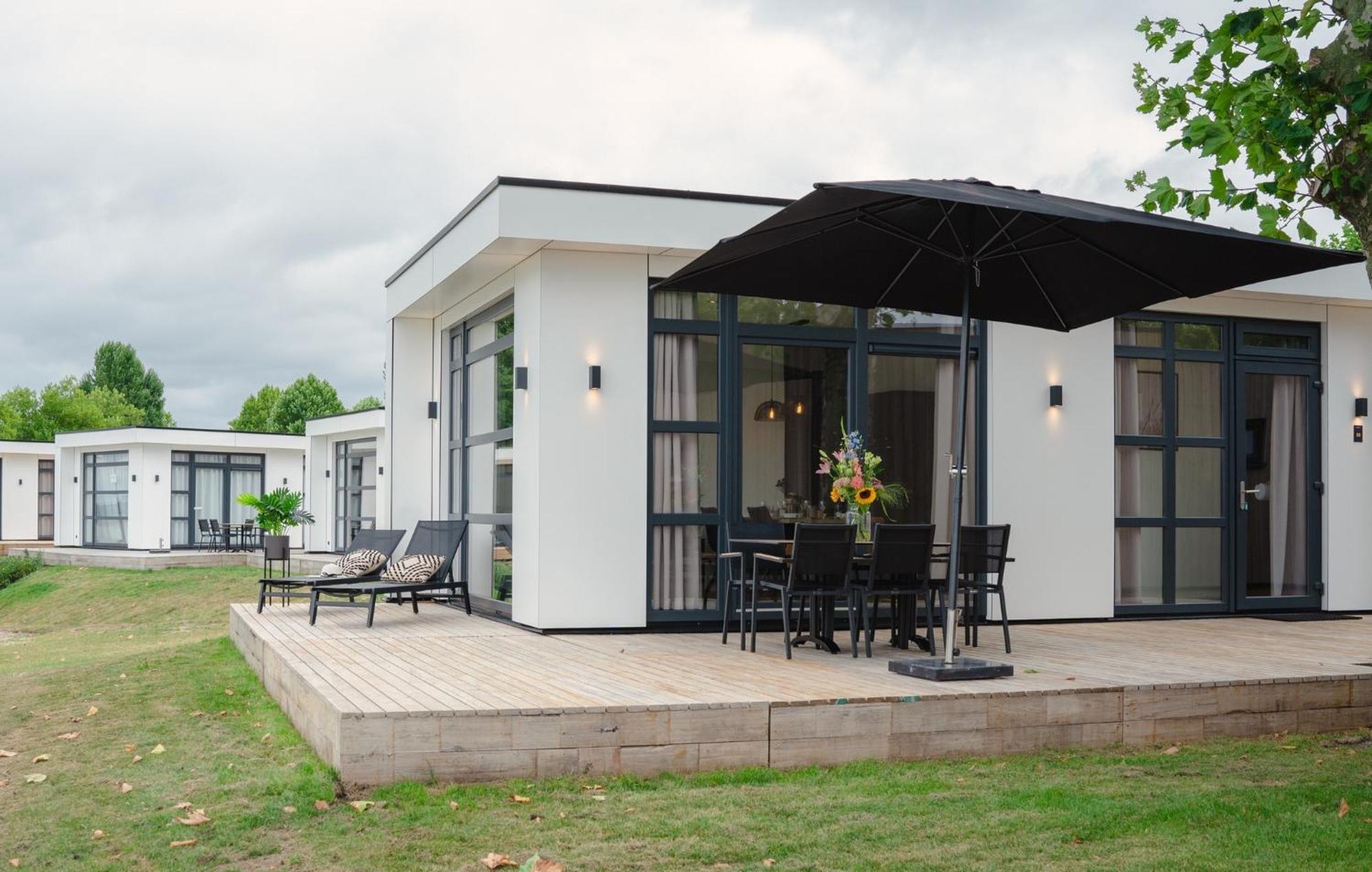 Marinapark Bad Nederrijn Hotel Maurik Bagian luar foto